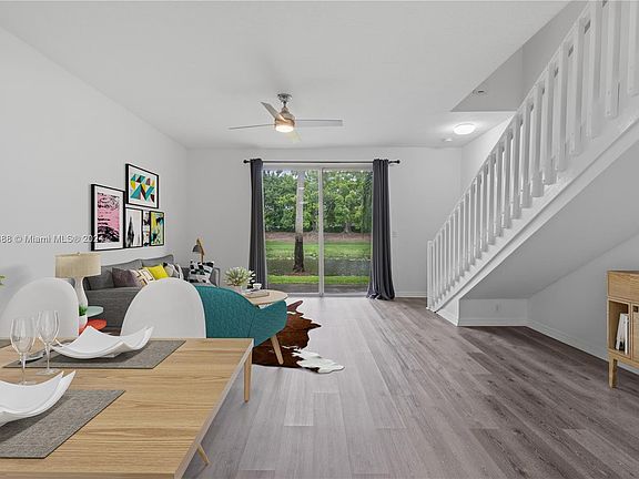 5th image of 1564 Veracruz Ln #1564