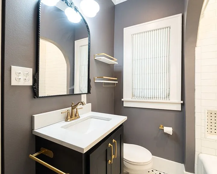 1431 Skyline Dr N — Photo 36