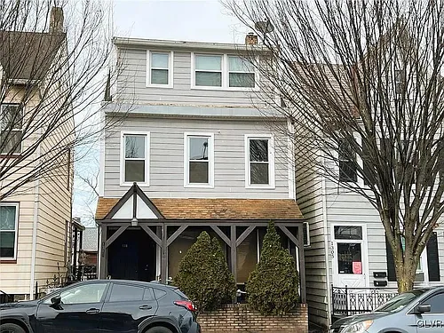 1311 Northampton St #2F Photo 1