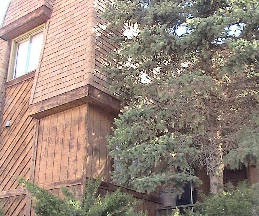 1 of only 4 units in building