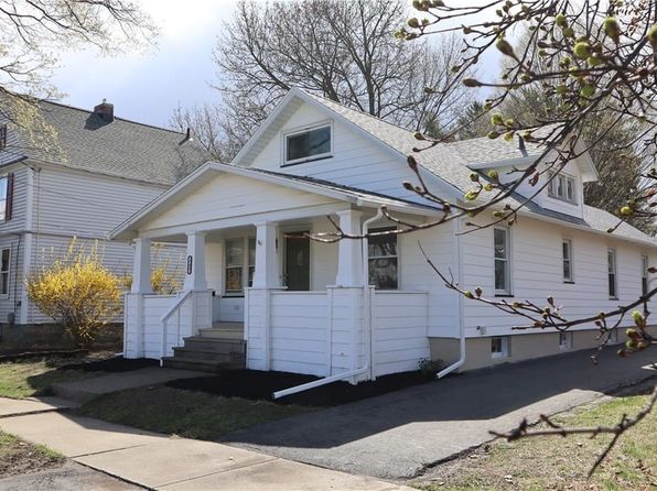 705 W 2nd St, Elmira, NY 14905