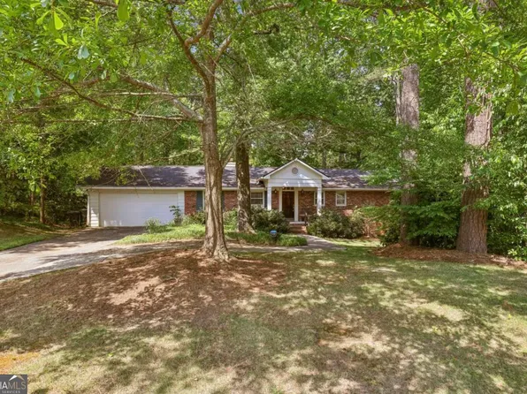 6290 Long Island Ct, Sandy Springs, GA 30328