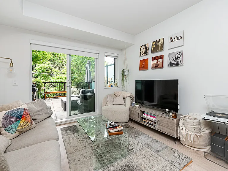 2520 Guelph St #215 — Photo 16