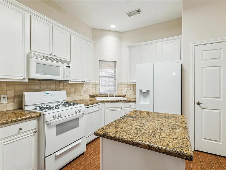 2806 Crescent Star Rd — Photo 8