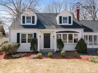 995 Hilltop Dr, Stratford, CT 06614