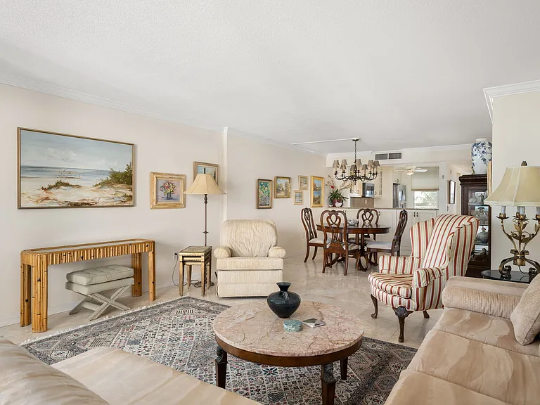 1480 Ocean Dr #4E — Photo 7