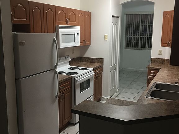 4th image of 8950 W Flagler St