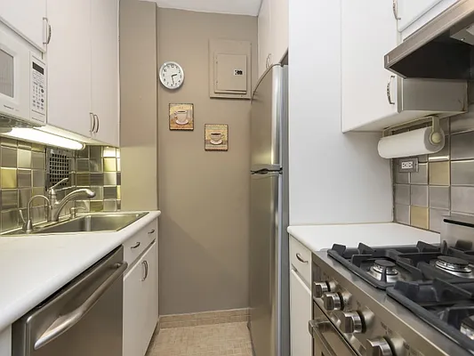 Sold by Sotheby's International Realty | media 2