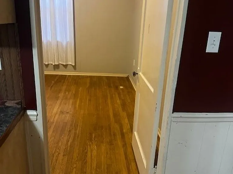 50 Lincoln Ave — Photo 12