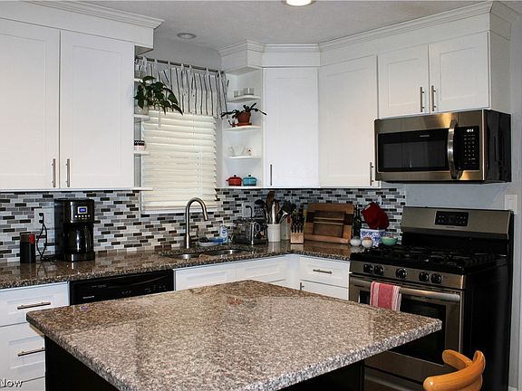 5th image of 1936 Revere Rd