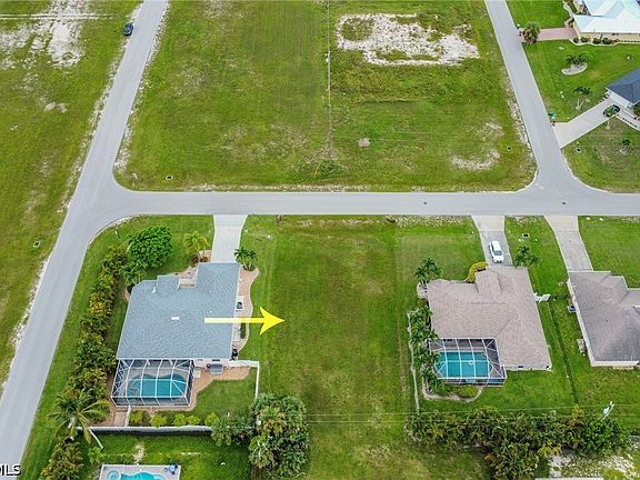 4th image of 3223 SW 7th Ln