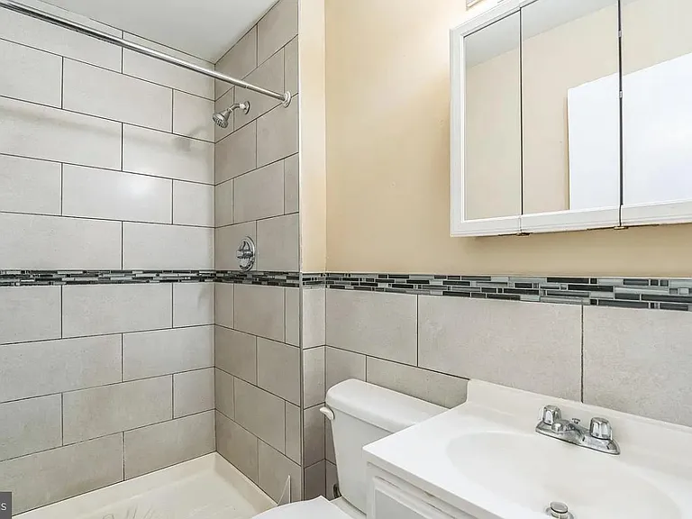 5204 Leeward Rd #N — Photo 10