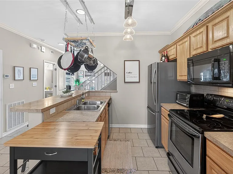 14202 Encantada Ave #401 — Photo 23