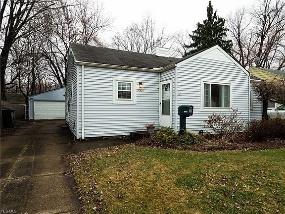 3rd image of 14415 Albrus Ave
