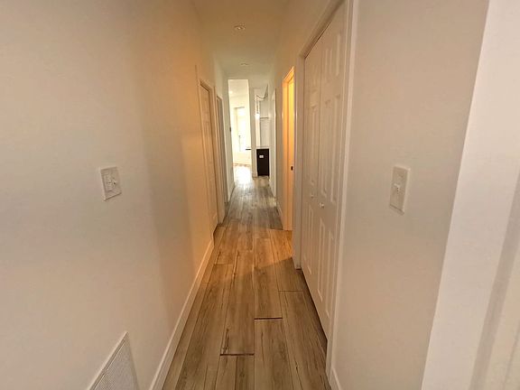 3rd image of 6347 S Woodlawn Ave #1