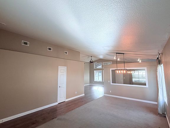 3rd image of 2834 Mountain Hills Ln