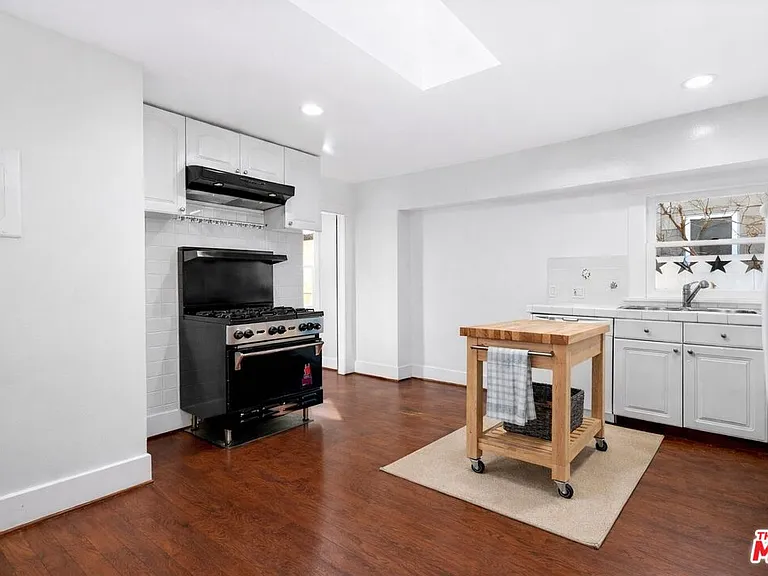 915 Palms Blvd — Photo 12