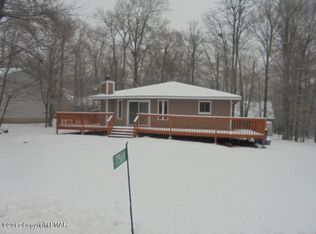 7569 Eagle Rock Dr, Tobyhanna, PA