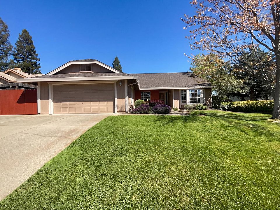 1st image of 155 Bittercreek Dr