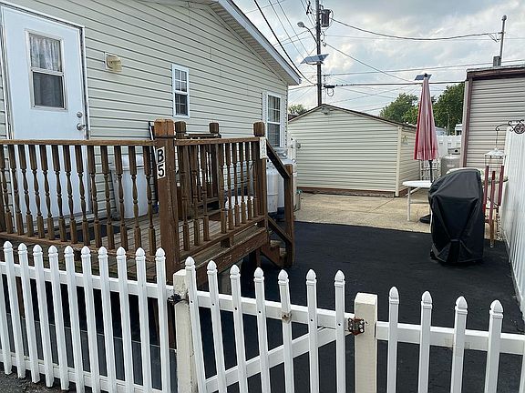 Backyard/Grill area