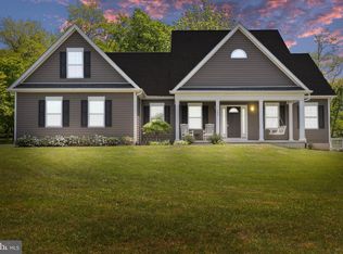 105 Limestone Ct, Charles Town, WV 25414