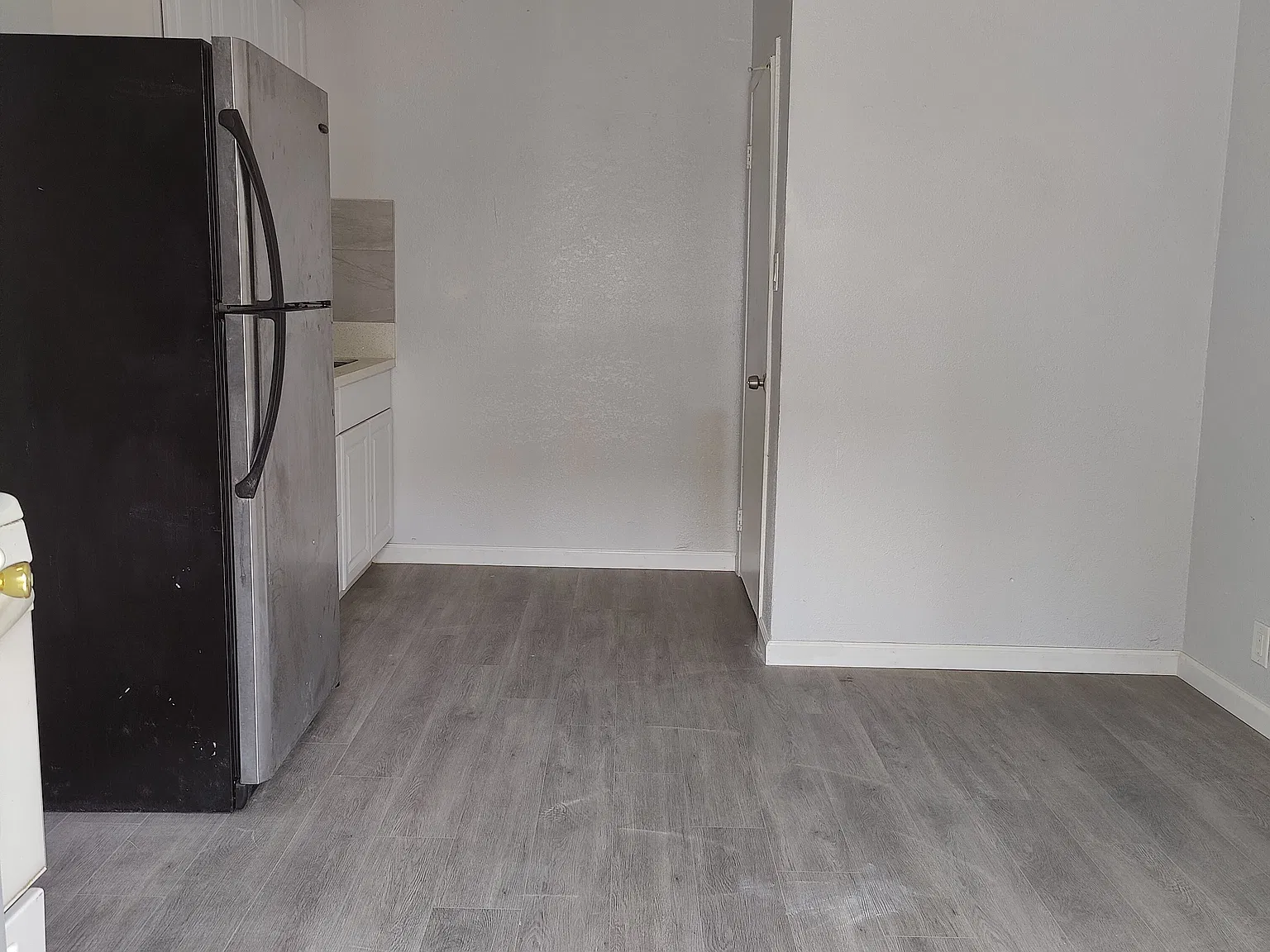 1 bed, 350 sqft, $1,650 — Photo 3