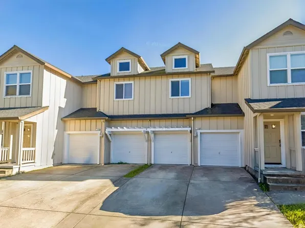 34 Randall Lane #A & B, Santa Rosa, CA 95409