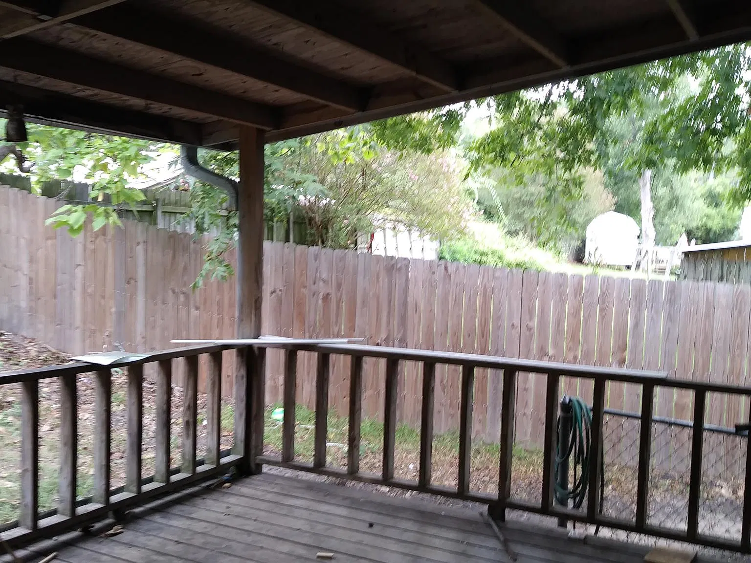 313 E South St — Photo 3