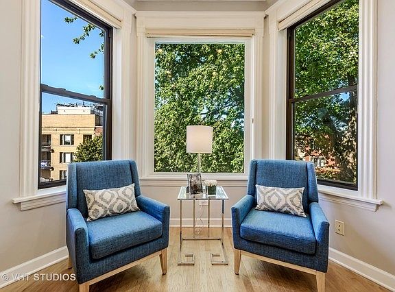 3rd image of 3713 N Sheffield Ave #3