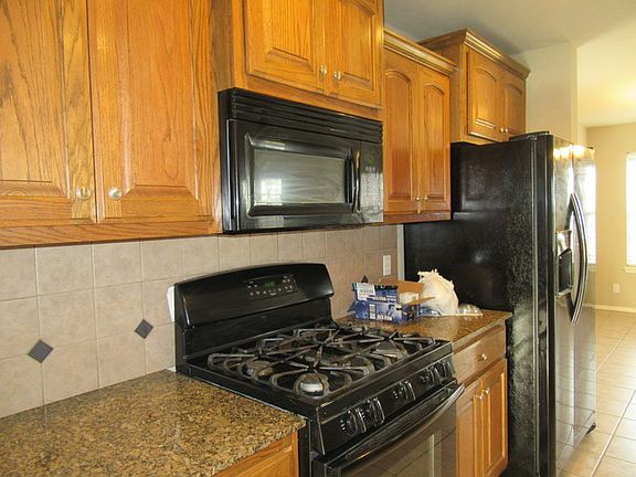 5th image of 123 E 156th Pl