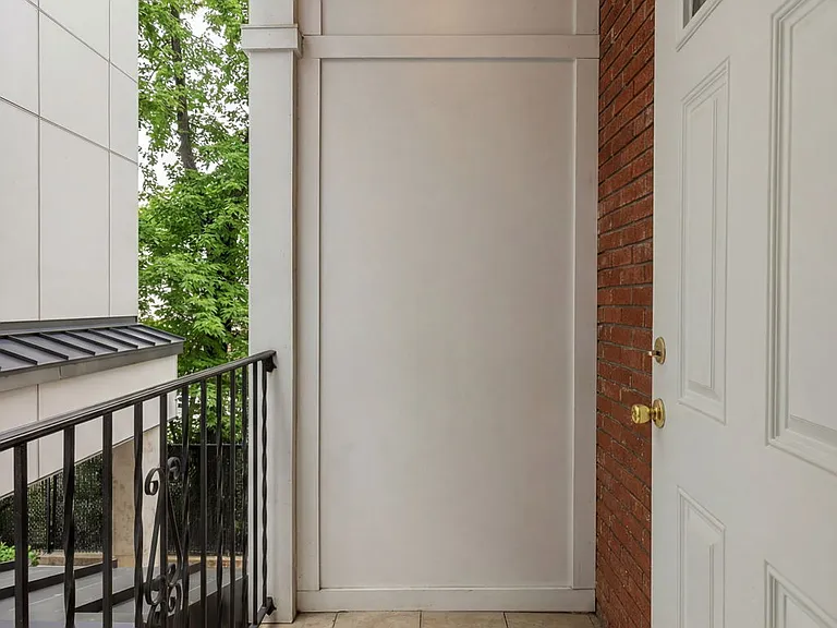 84-86 Astor Street — Photo 21