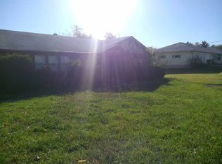 846 Harvester Rd, Saint Peters, MO 63376