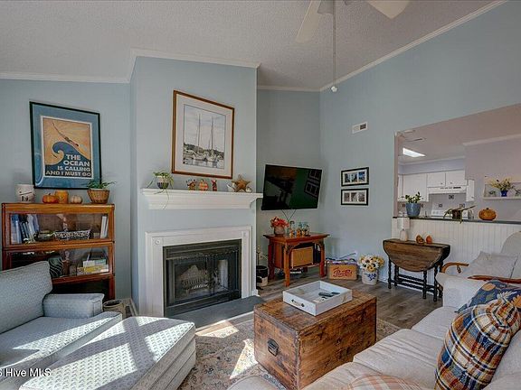 4th image of 101 Ashley Place