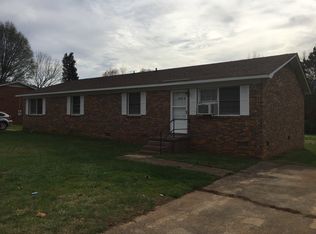 808 Pleasant Dr #B, Shelby, NC 28152
