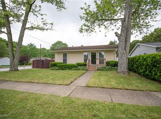 142 Marion Ave, Mogadore, OH 44260