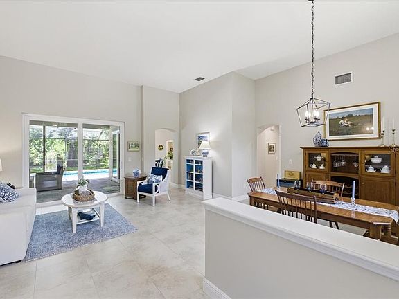 5th image of 4703 Devonshire Blvd
