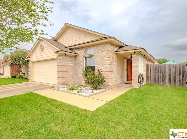 206 Yellowstone Dr, Victoria, TX 77904