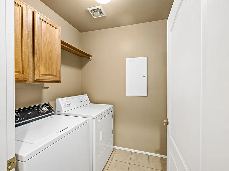 953 W Calle Carasol — Photo 30