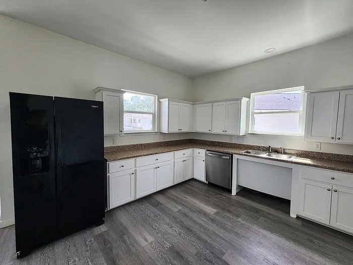 6218 Red Oak Dr — Photo 3
