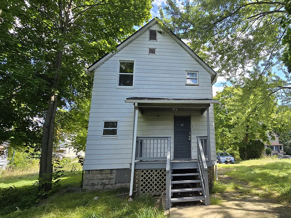 1220 Moore St #2