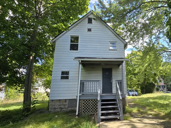 1220 Moore St #2, Akron, OH 44301