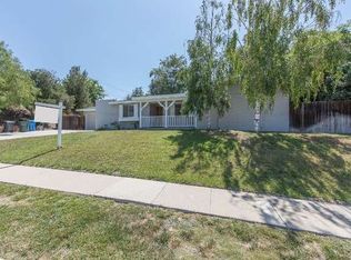 2350 Young Ave, Thousand Oaks, CA 91360