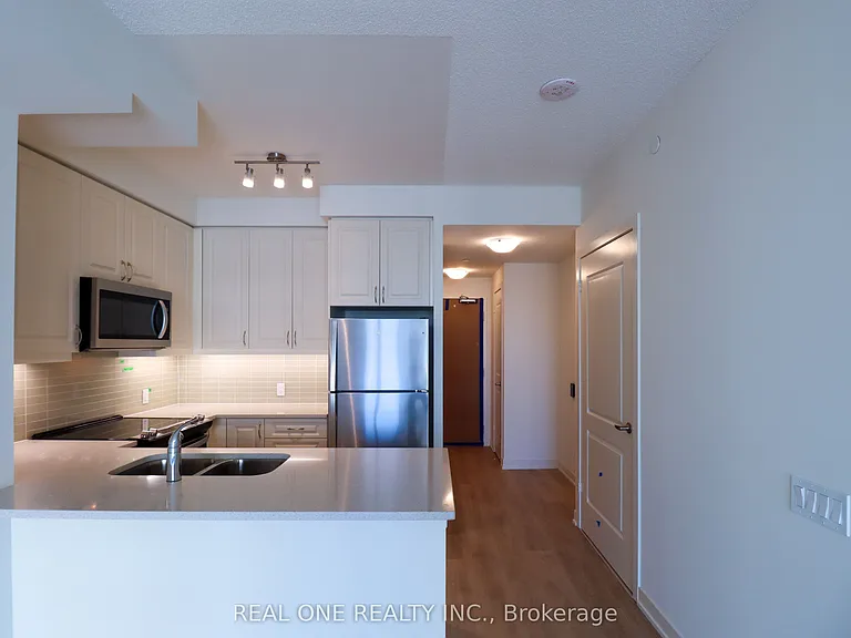4955 Yonge St #2316 — Photo 8