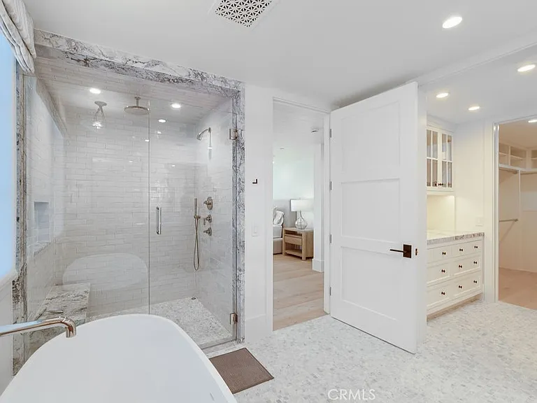 2820 Bayview — Photo 22