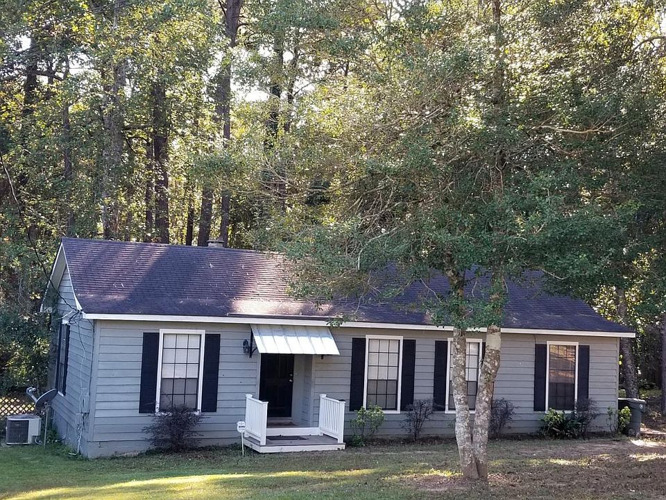 2nd image of 435 Ridgewood Dr