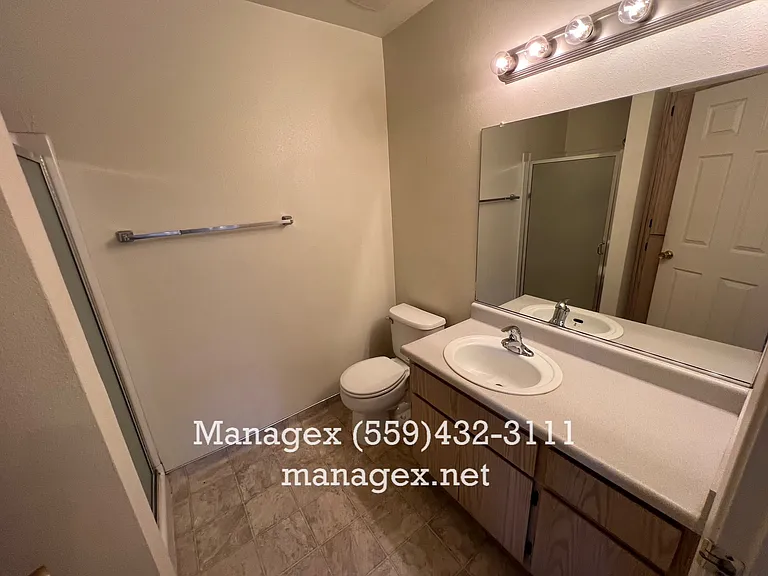 768 Spruce Ave #103 — Photo 11