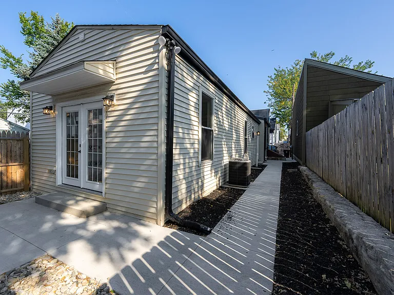 513 Pershing Ave — Photo 21