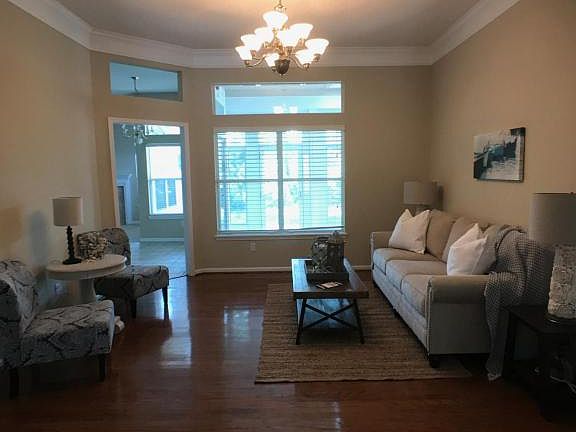 4th image of 2904 Sanctuary Blvd