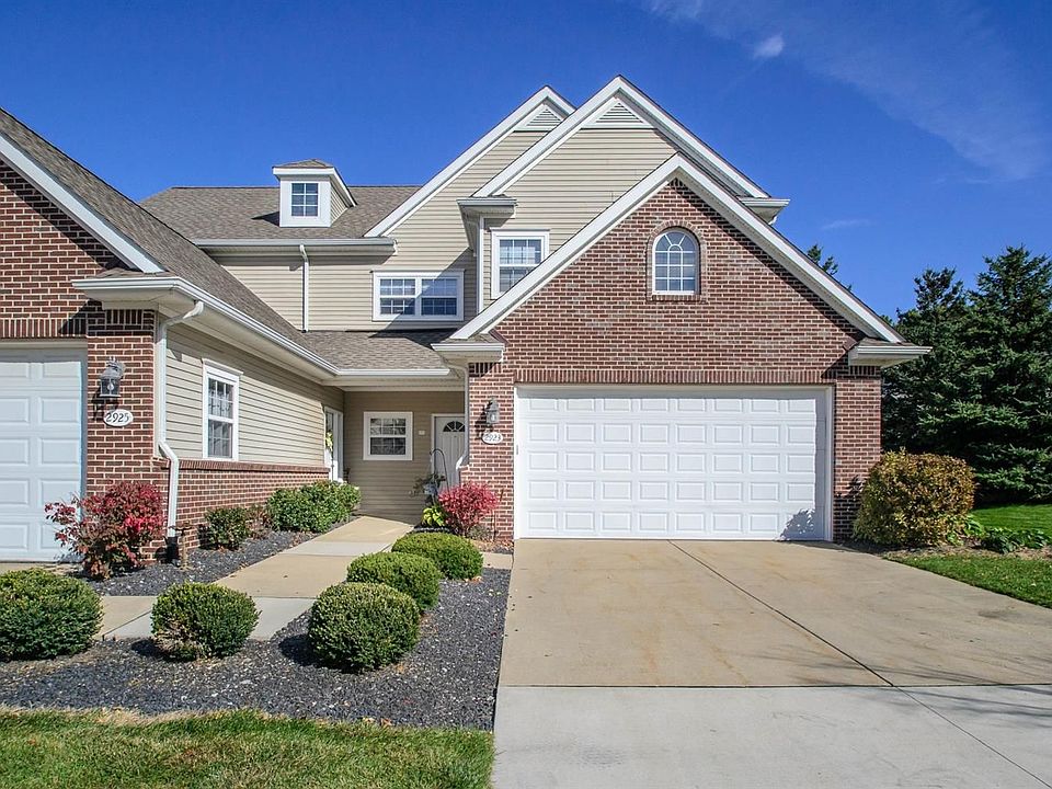1st image of 2923 N Knightsbridge Cir