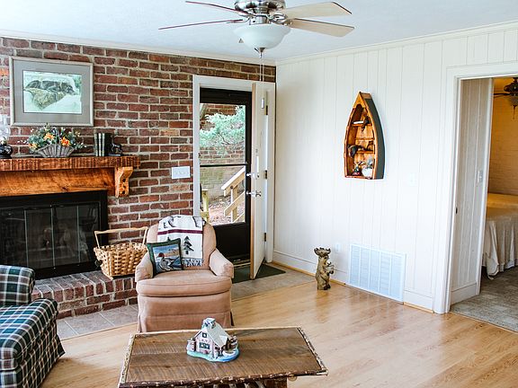 2nd image of 106 Doe Highlands Dr #106